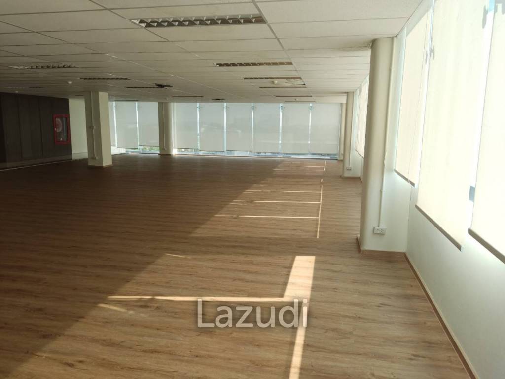 Whole Office Building for rent in MuangThong Thani