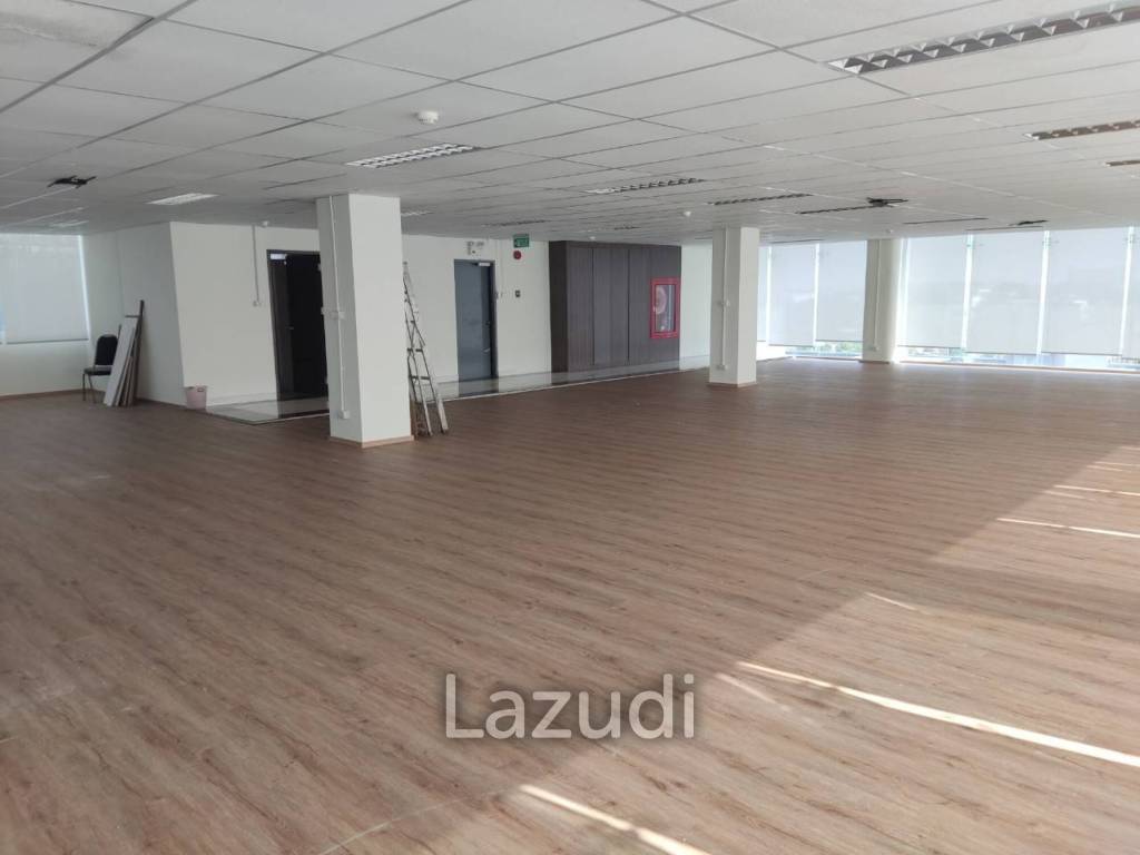 Whole Office Building for rent in MuangThong Thani