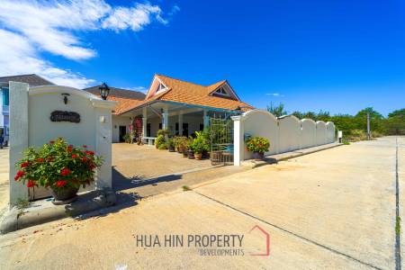 Charming 3-Bedroom Villa with Private Pool in Hua Hin