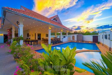 Charming 3-Bedroom Villa with Private Pool in Hua Hin