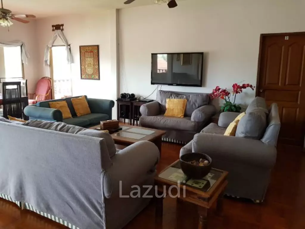 BEACHFRONT 2 STOREY VILLA IN SAM ROI YOT : 5 bed luxury villa