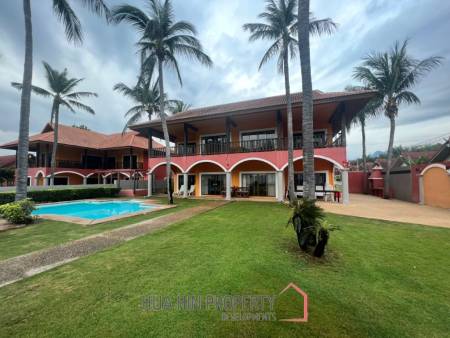 BEACHFRONT 2 STOREY VILLA IN SAM ROI YOT : 5 bed luxury villa