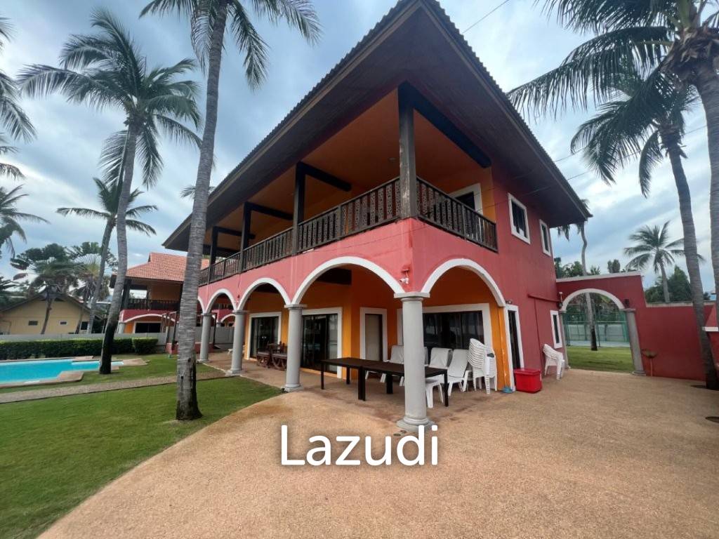 BEACHFRONT 2 STOREY VILLA IN SAM ROI YOT : 5 bed luxury villa