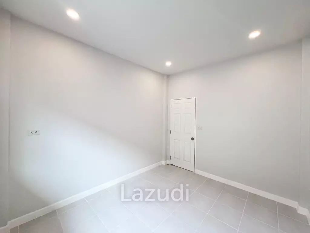 3-Bedroom Townhouse Near Central Phuket