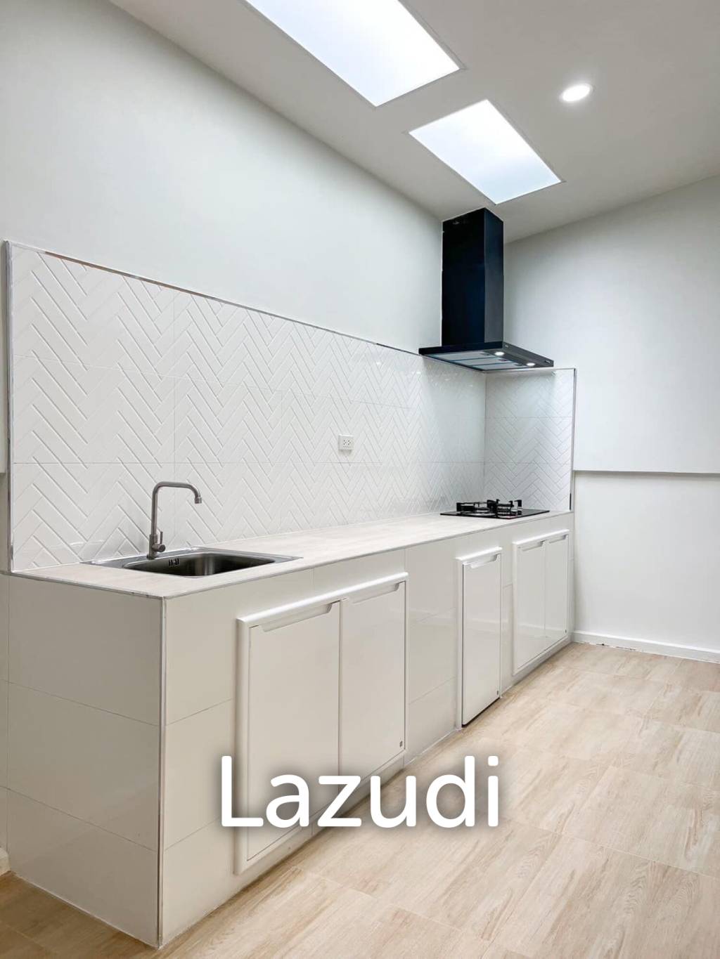 3-Bedroom Townhouse Near Central Phuket