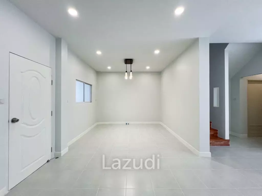 3-Bedroom Townhouse Near Central Phuket