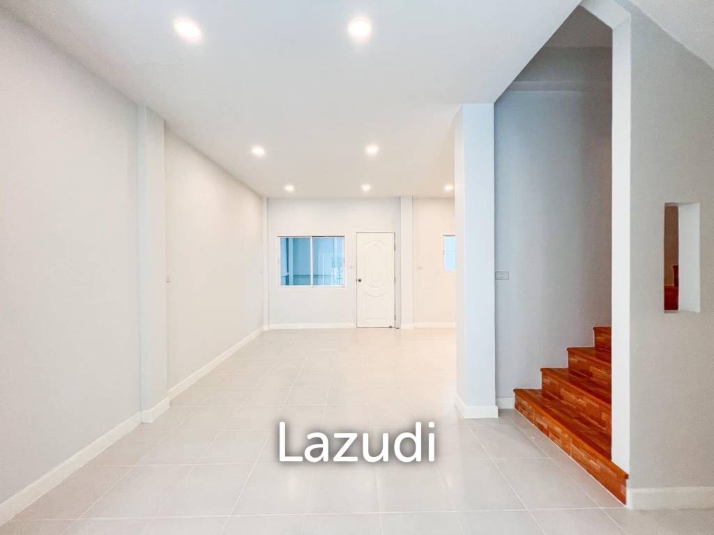 3-Bedroom Townhouse Near Central Phuket