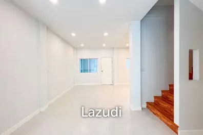 3-Bedroom Townhouse Near Central Phuket