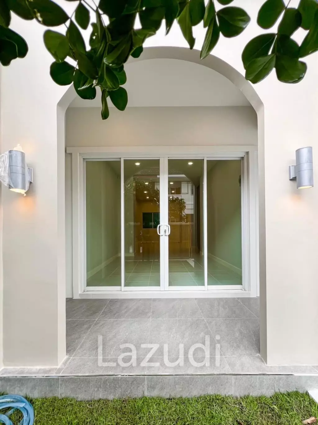 3-Bedroom Townhouse Near Central Phuket