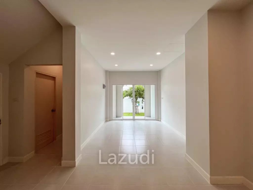 3-Bedroom Townhouse Near Central Phuket
