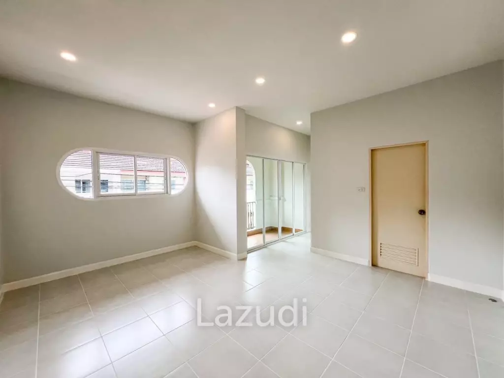 3-Bedroom Townhouse Near Central Phuket