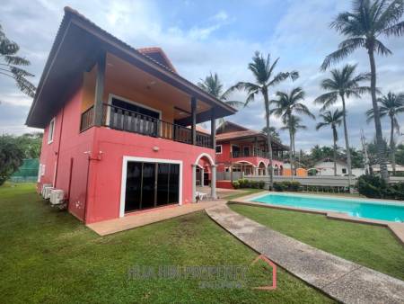 BEACHFRONT 2 STOREY VILLA IN SAM ROI YOT : 4 bed luxury villa