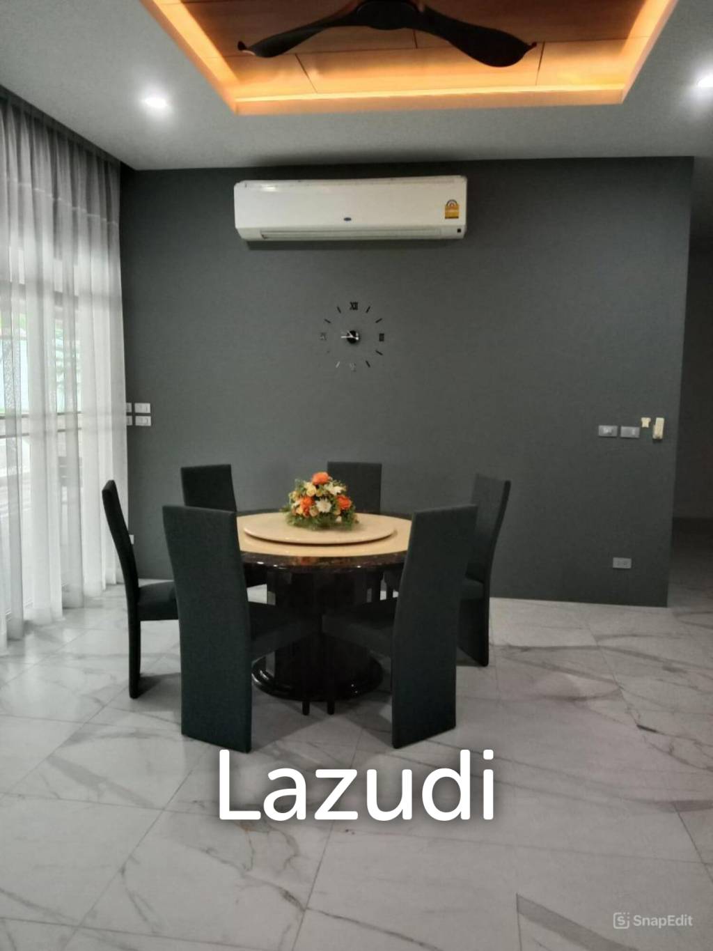 Luxurious 4-Bedroom Villa with Pool in Thep Krasatti
