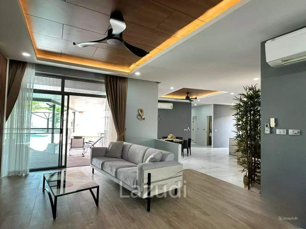 Luxurious 4-Bedroom Villa with Pool in Thep Krasatti