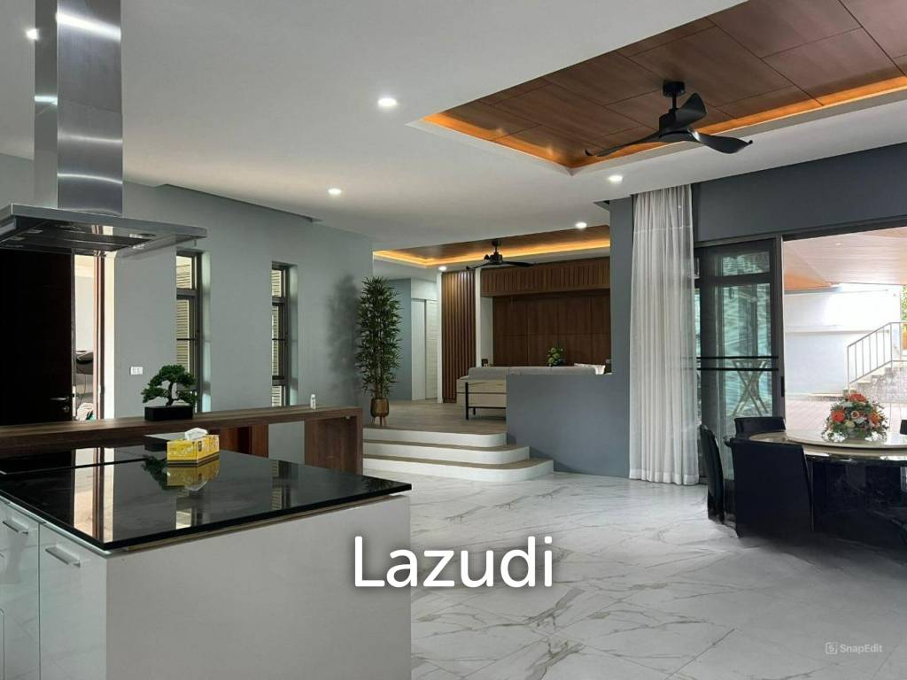 Luxurious 4-Bedroom Villa with Pool in Thep Krasatti