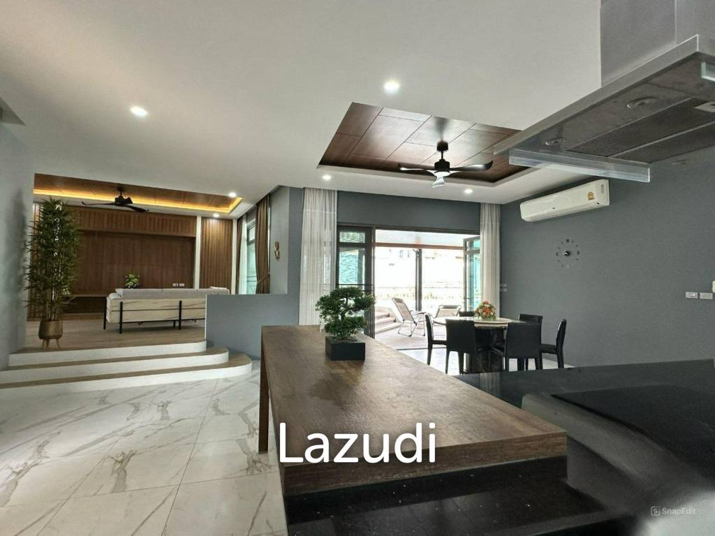 Luxurious 4-Bedroom Villa with Pool in Thep Krasatti