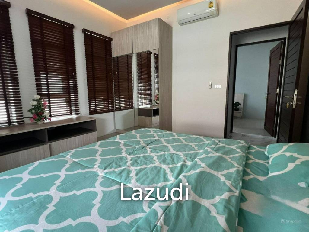 Luxurious 4-Bedroom Villa with Pool in Thep Krasatti