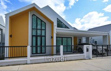 3 Bedrooms Detached Home for Rent  in Bangjo Phuket