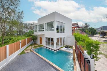 Spacious 3-Bedroom Villa Near Blue Tree, thalang