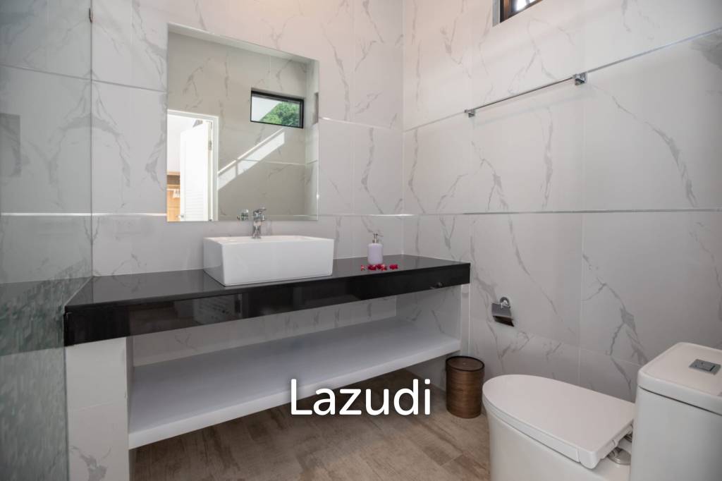 Beautiful modern 5-bedroom villa for rent in Rawai.