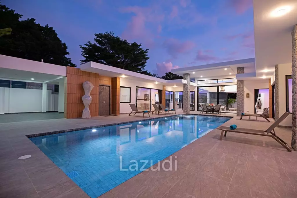 Beautiful modern 5-bedroom villa for rent in Rawai.