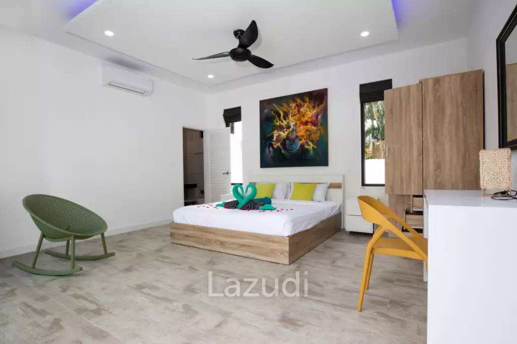 Beautiful modern 5-bedroom villa for rent in Rawai.