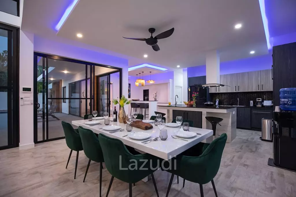 Beautiful modern 5-bedroom villa for rent in Rawai.