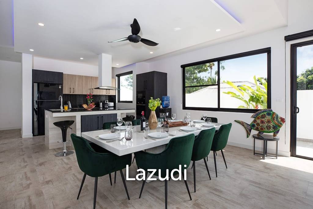 Beautiful modern 5-bedroom villa for rent in Rawai.