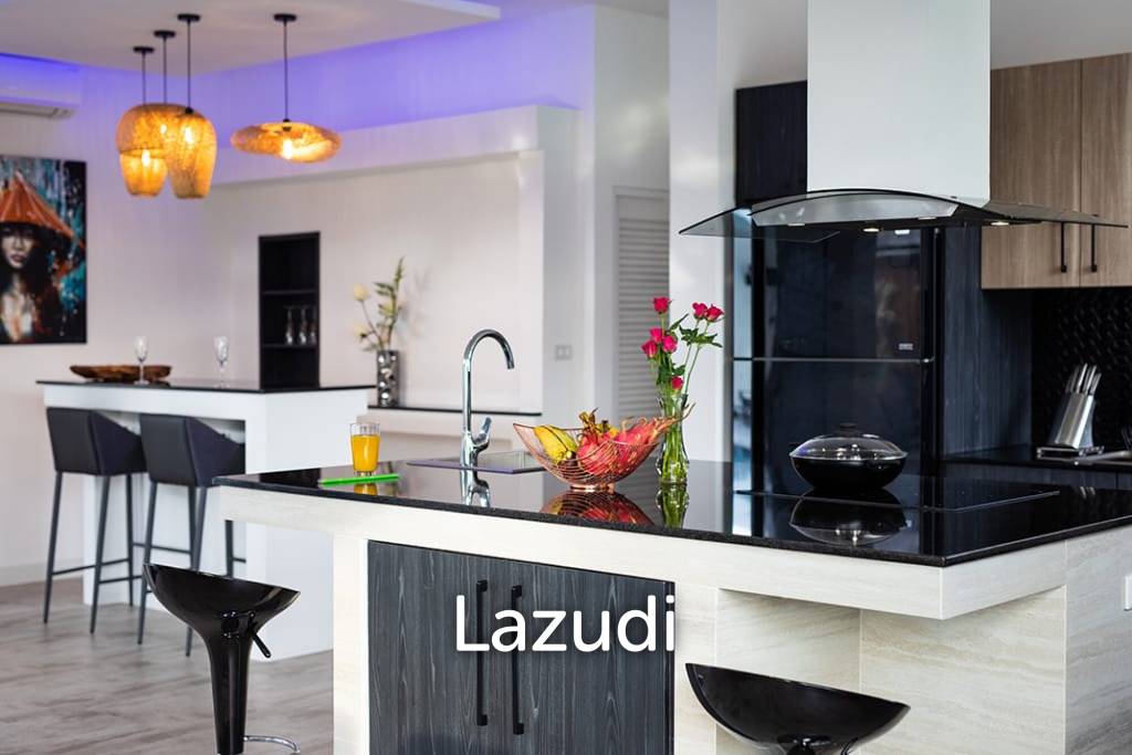Beautiful modern 5-bedroom villa for rent in Rawai.