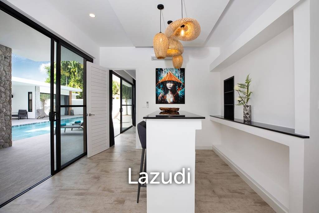 Beautiful modern 5-bedroom villa for rent in Rawai.