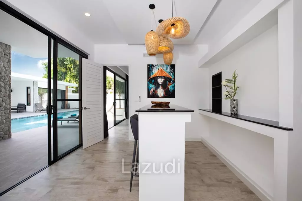 Beautiful modern 5-bedroom villa for rent in Rawai.