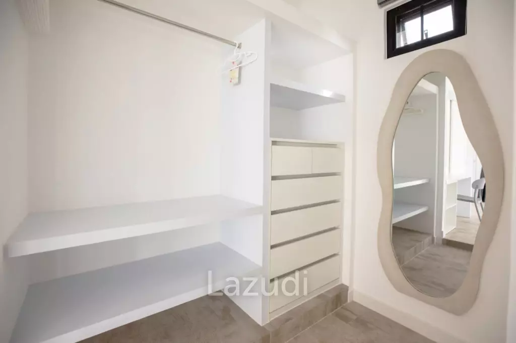 Beautiful modern 5-bedroom villa for rent in Rawai.