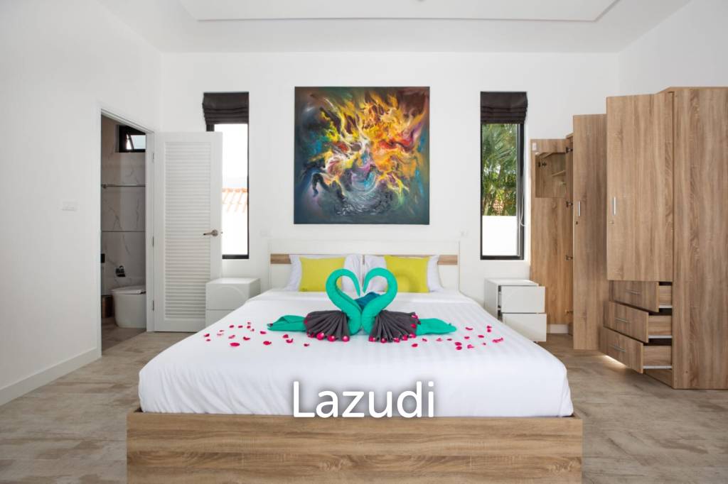 Beautiful modern 5-bedroom villa for rent in Rawai.