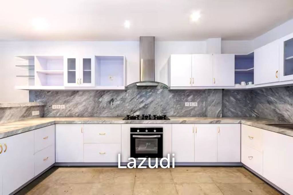 Great Freehold Home in Seminyak