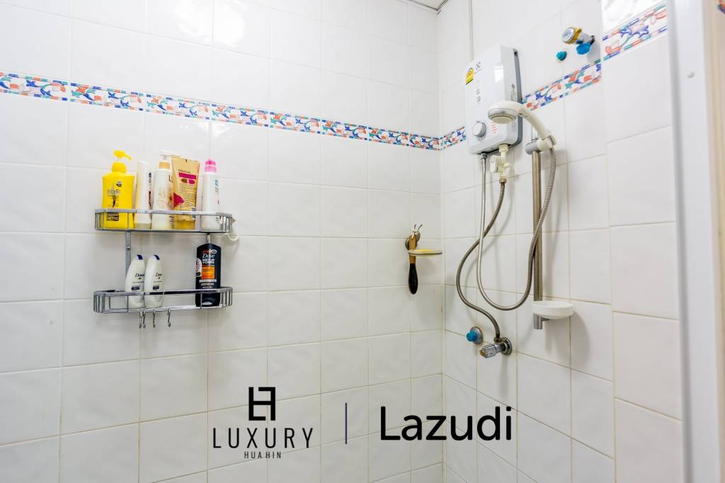 1,130 metro cuadrado 6 ` 5 Baño Villa de Venta