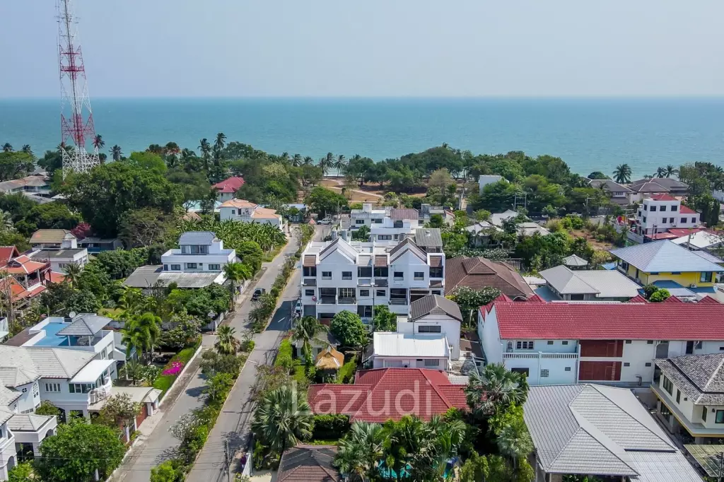 Exquisite Luxury Living: Spacious Villa in Naebkehad Village, in the Heart of Hua Hin City