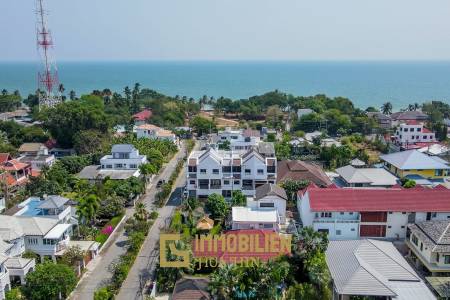 Exquisites Luxus-Wohnen: Großzügige Villa im Naebkehad Village, im Herzen von Hua Hin