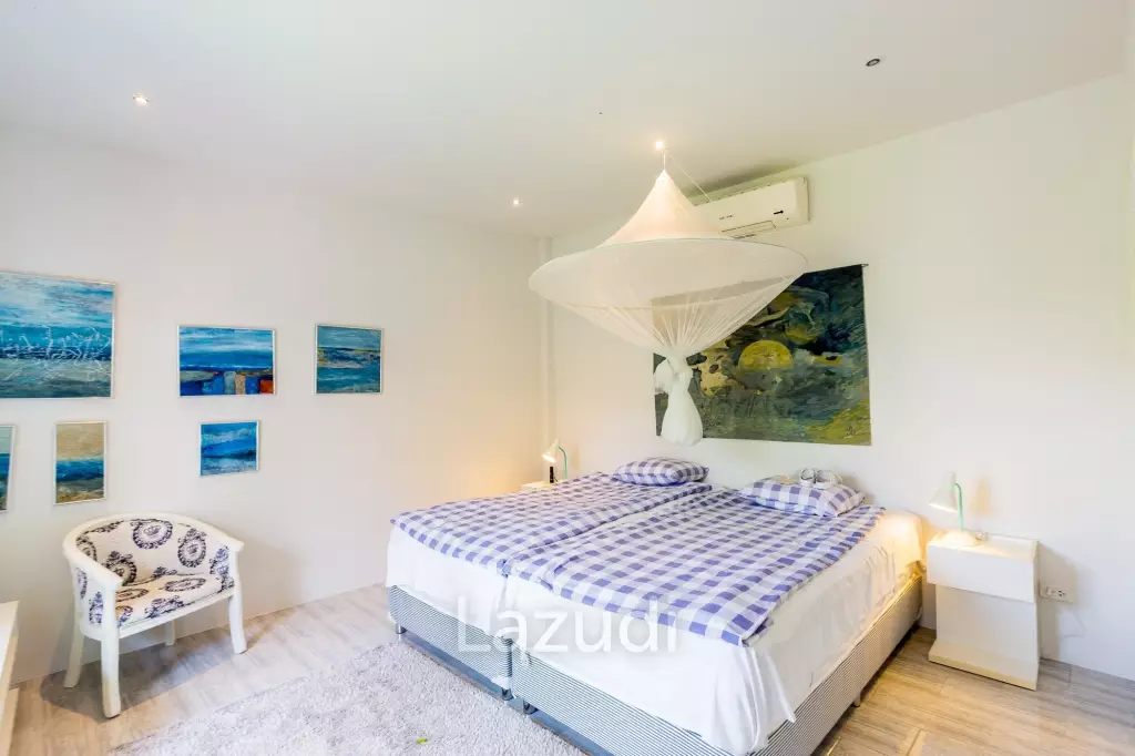 Exquisite Luxury Living: Spacious Villa in Naebkehad Village, in the Heart of Hua Hin City