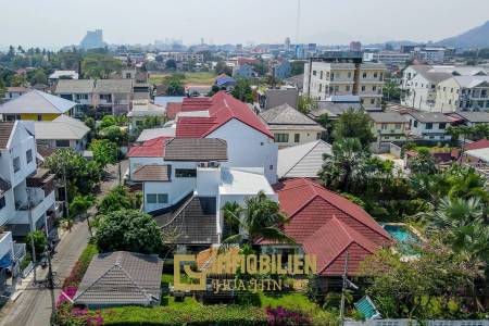 Exquisites Luxus-Wohnen: Großzügige Villa im Naebkehad Village, im Herzen von Hua Hin