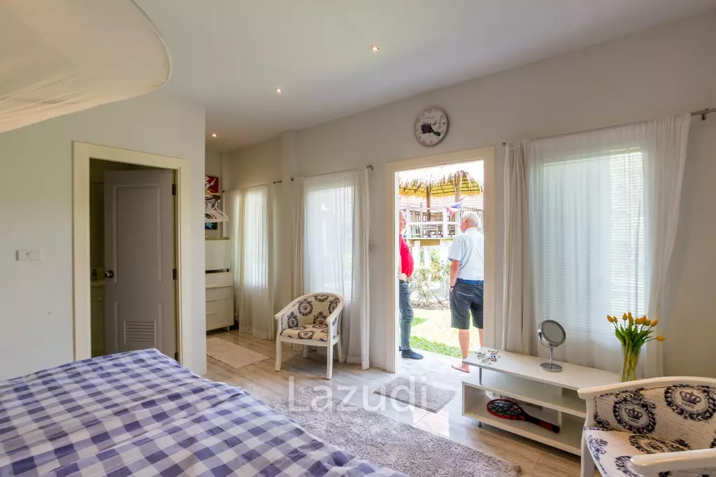 Exquisite Luxury Living: Spacious Villa in Naebkehad Village, in the Heart of Hua Hin City