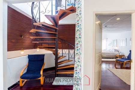 Exquisite Luxury Living: Spacious Villa in Naebkehad Village, in the Heart of Hua Hin City