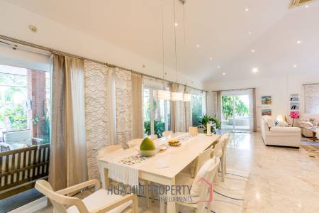 Exquisite Luxury Living: Spacious Villa in Naebkehad Village, in the Heart of Hua Hin City