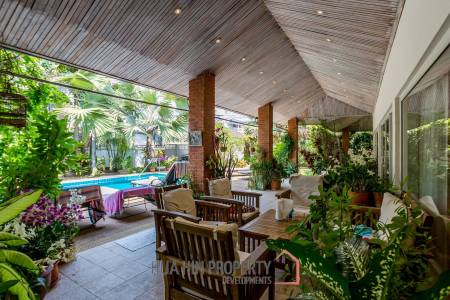 Exquisite Luxury Living: Spacious Villa in Naebkehad Village, in the Heart of Hua Hin City