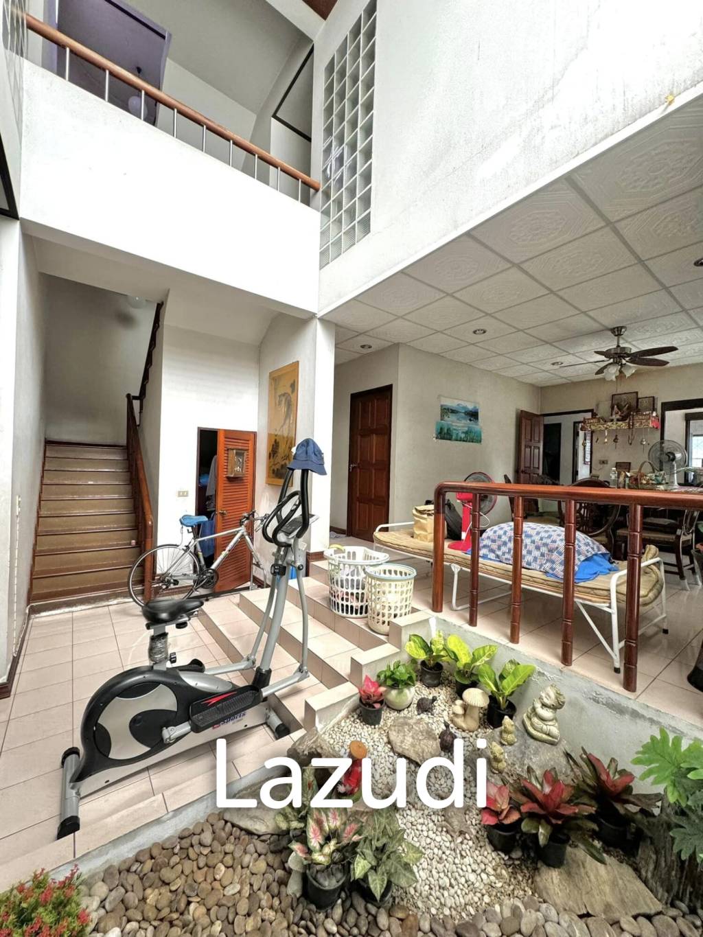 4 Bed 5 Bath 400 SQ.M House in Sathorn-Narathiwas