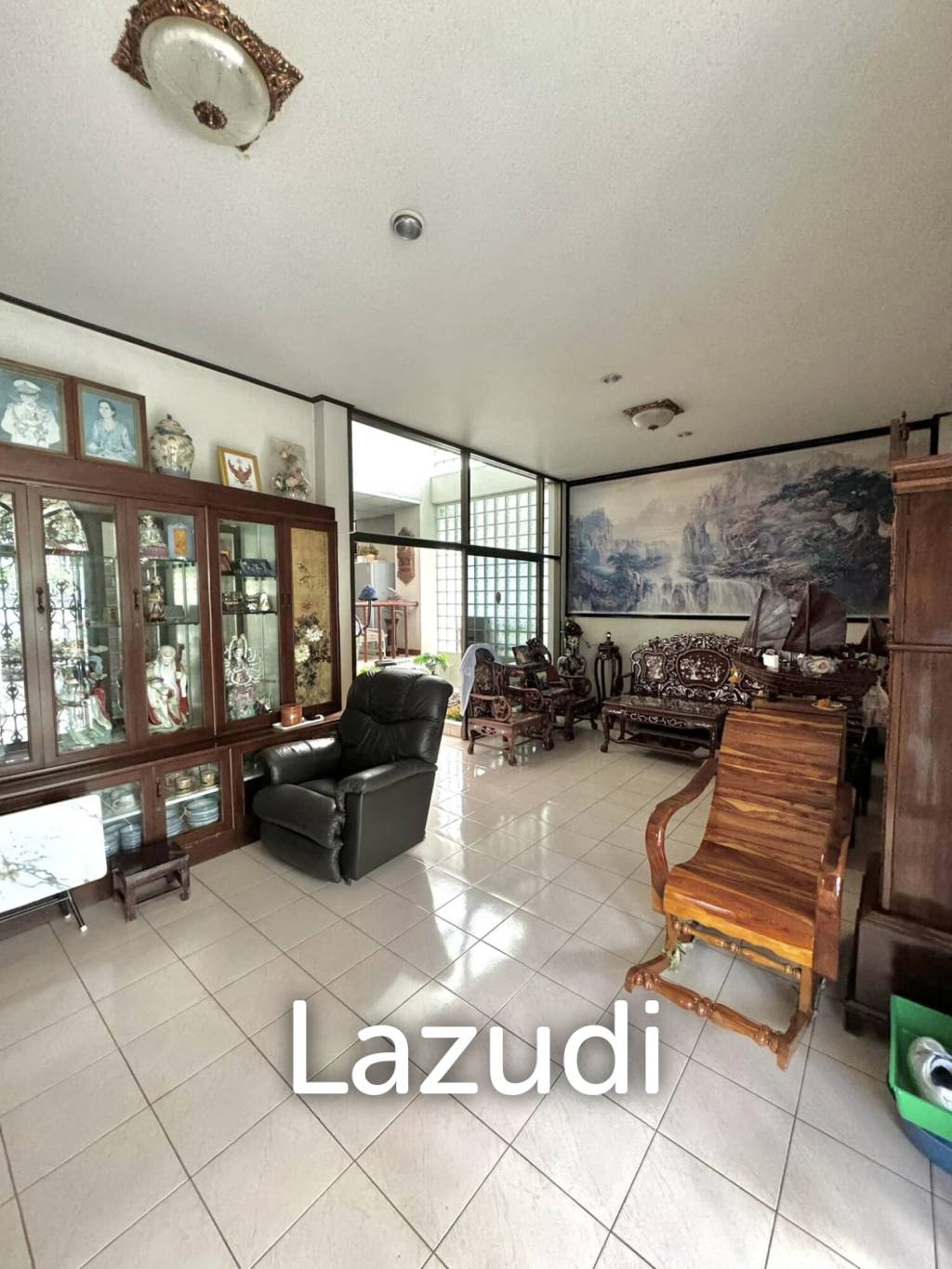 4 Bed 5 Bath 400 SQ.M House in Sathorn-Narathiwas