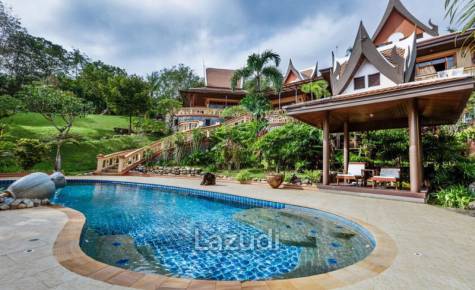 Magnificent 7 Bedroom Villa with Mountain Views