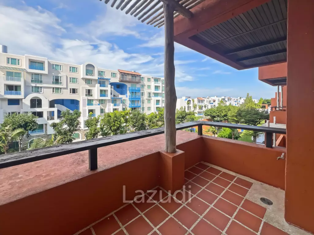 Stunning Two-Bedroom Condo in Las Tortugas Hua Hin