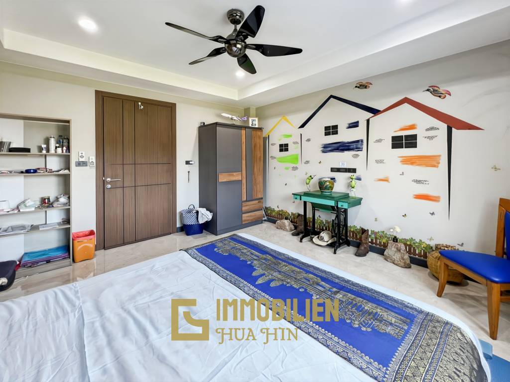 Premium 6-Bedroom Waterfront Townhouse in Khao Tao Hua Hin