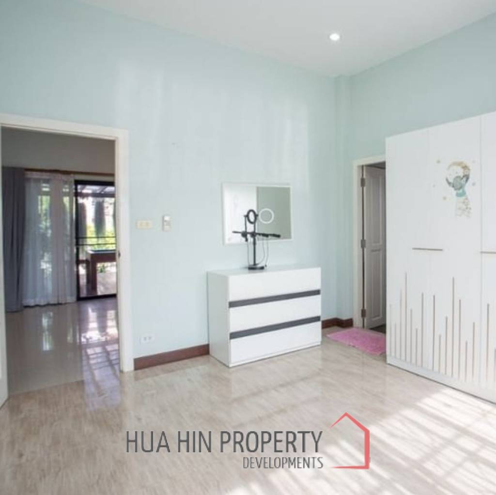PANORAMA  : 3 bed pool villa