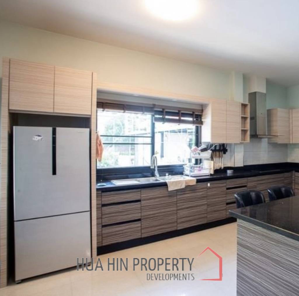 PANORAMA  : 3 bed pool villa